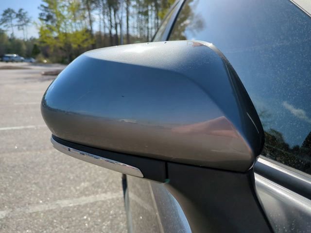 Used 2025 Toyota Camry SE image 12