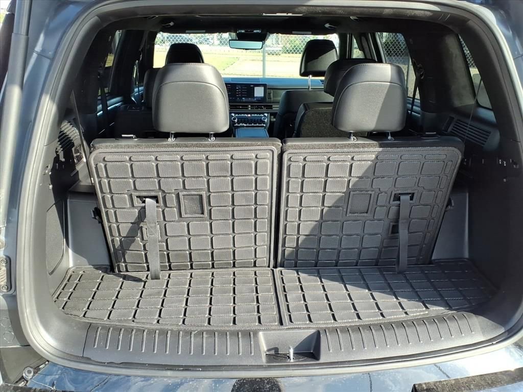 Used 2024 Hyundai Santa Fe Calligraphy image 10