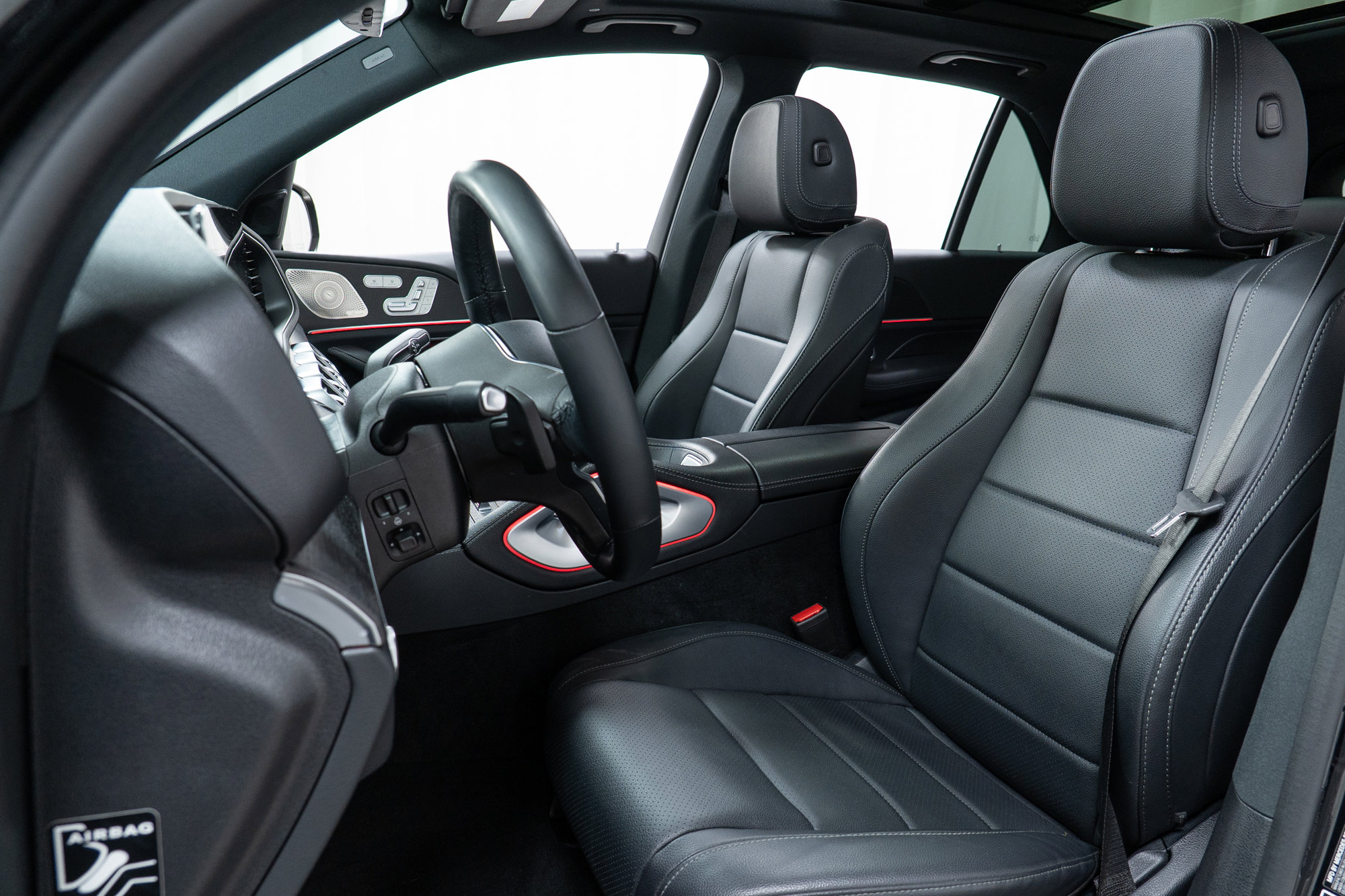 Certified 2022 Mercedes-Benz GLE 350 4MATIC w/ AMG Line Exterior image 12