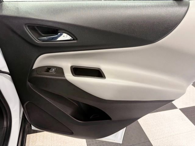 Used 2022 Chevrolet Equinox LS w/ LPO, Cargo Package image 25