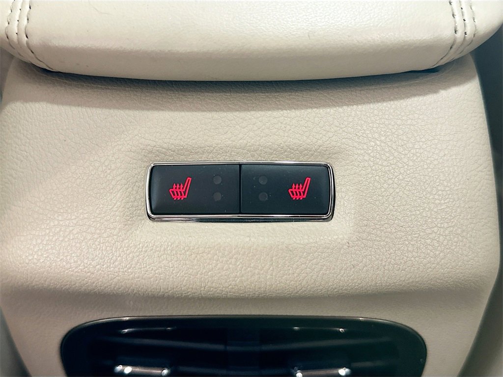 Used 2017 Lincoln MKC Reserve w/ Lincoln MKC Climate Package image 27