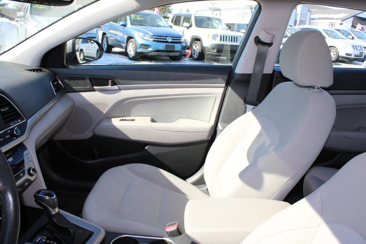 Used 2018 Hyundai Elantra Value Edition image 14
