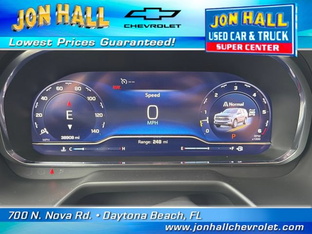 Used 2024 Chevrolet Suburban Z71 w/ Luxury Package AWD/4WD image 27