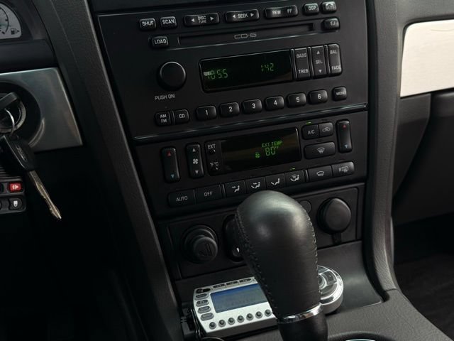 Used 2002 Ford Thunderbird RWD image 26