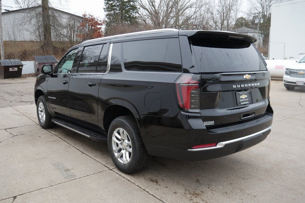 New 2026 Chevrolet Suburban LS image 5
