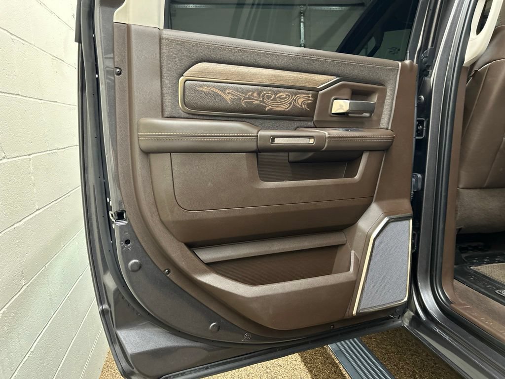 Used 2025 RAM 3500 Longhorn AWD/4WD image 14