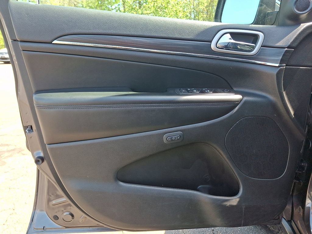 Used 2021 Jeep Grand Cherokee Limited RWD image 13