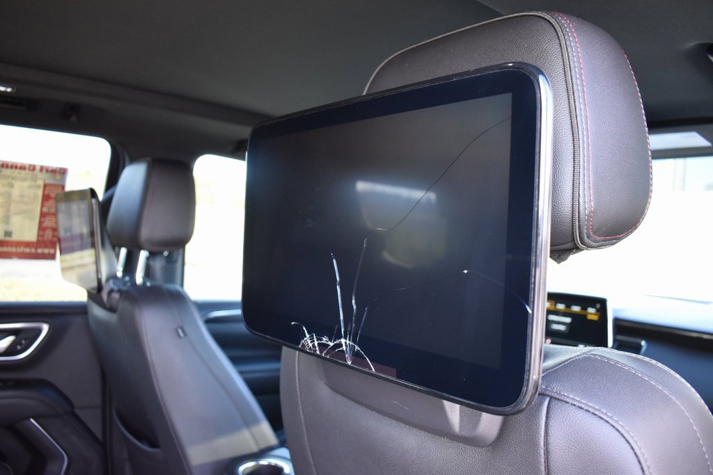 Used 2021 Chevrolet Tahoe RST w/ Luxury Package image 26