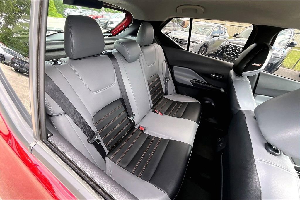 Used 2024 Nissan Kicks SR w/ SR Premium Package FWD image 36
