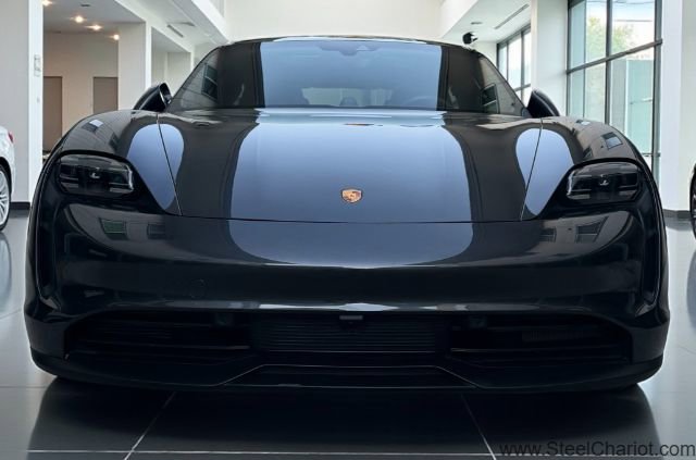 Used 2022 Porsche Taycan image 11