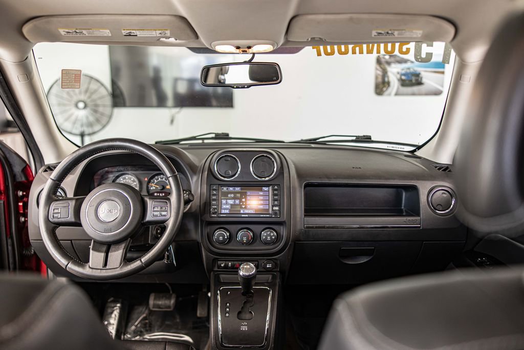 Used 2015 Jeep Patriot High Altitude image 29