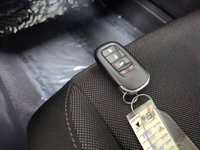 Used 2023 Honda CR-V LX image 32