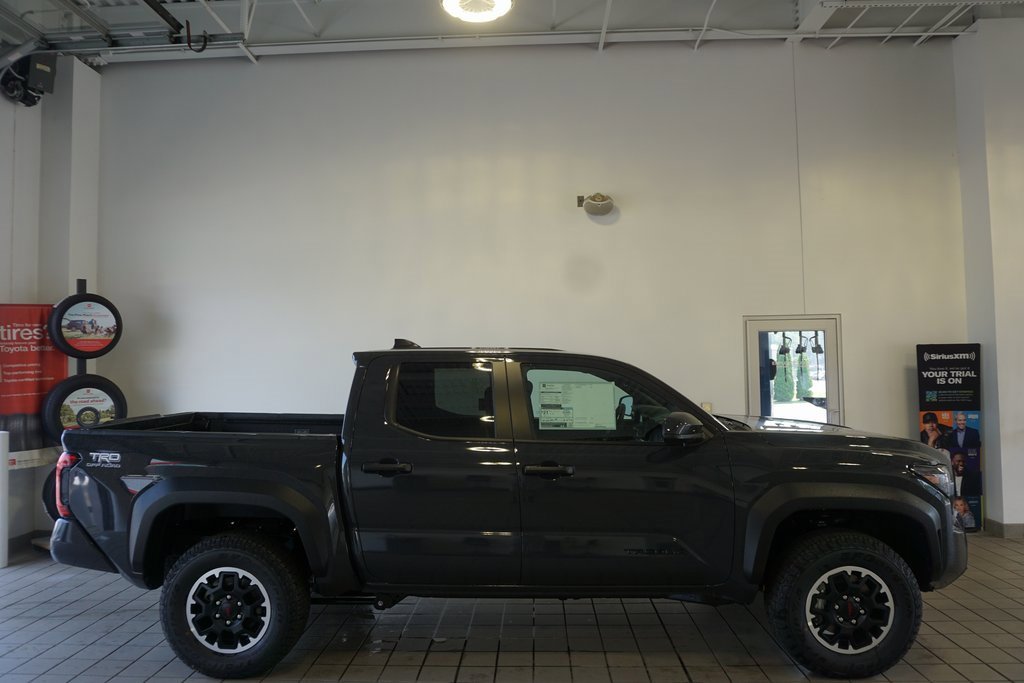 New 2025 Toyota Tacoma TRD Off-Road image 15