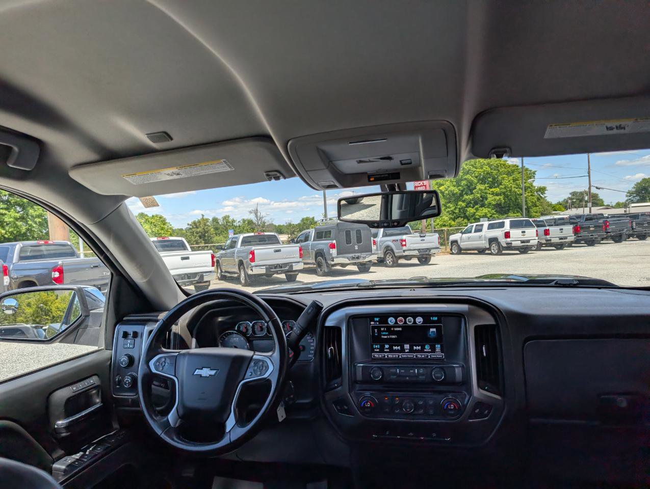 Used 2018 Chevrolet Silverado 1500 LTZ Z71 w/ Centennial Edition AWD/4WD image 21