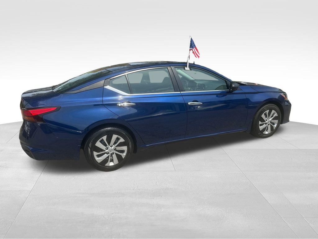 Used 2024 Nissan Altima 2.5 S FWD image 23