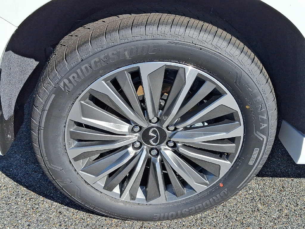 New 2027 INFINITI QX80 Luxe RWD image 5