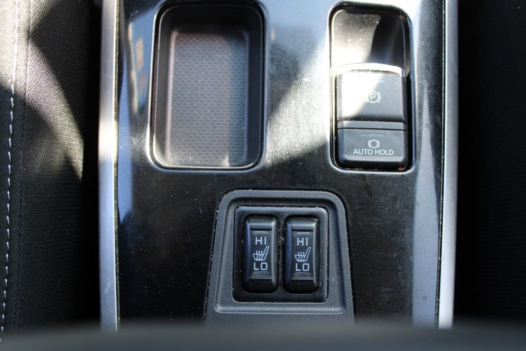 Used 2019 Mitsubishi Outlander ES FWD image 17