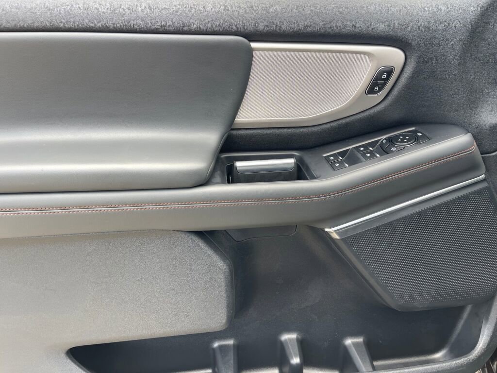 Certified 2025 Ford Expedition Max Active image 8