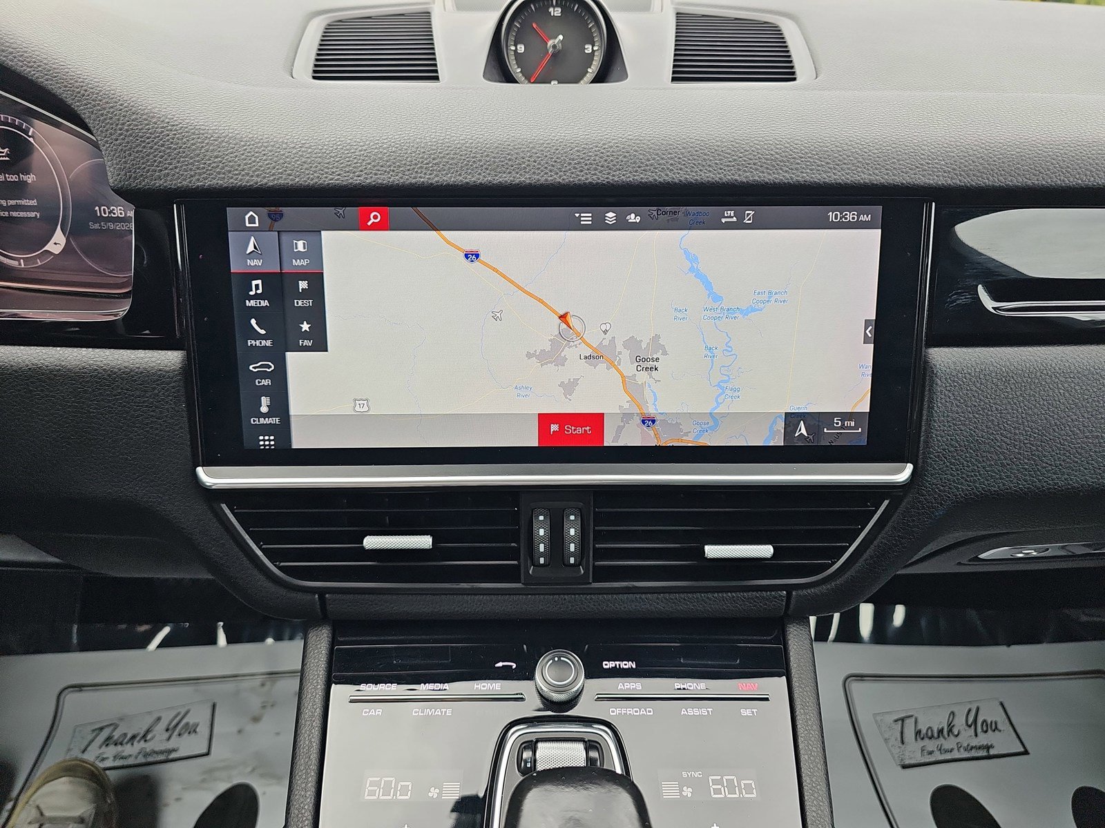 Used 2020 Porsche Cayenne AWD/4WD image 24