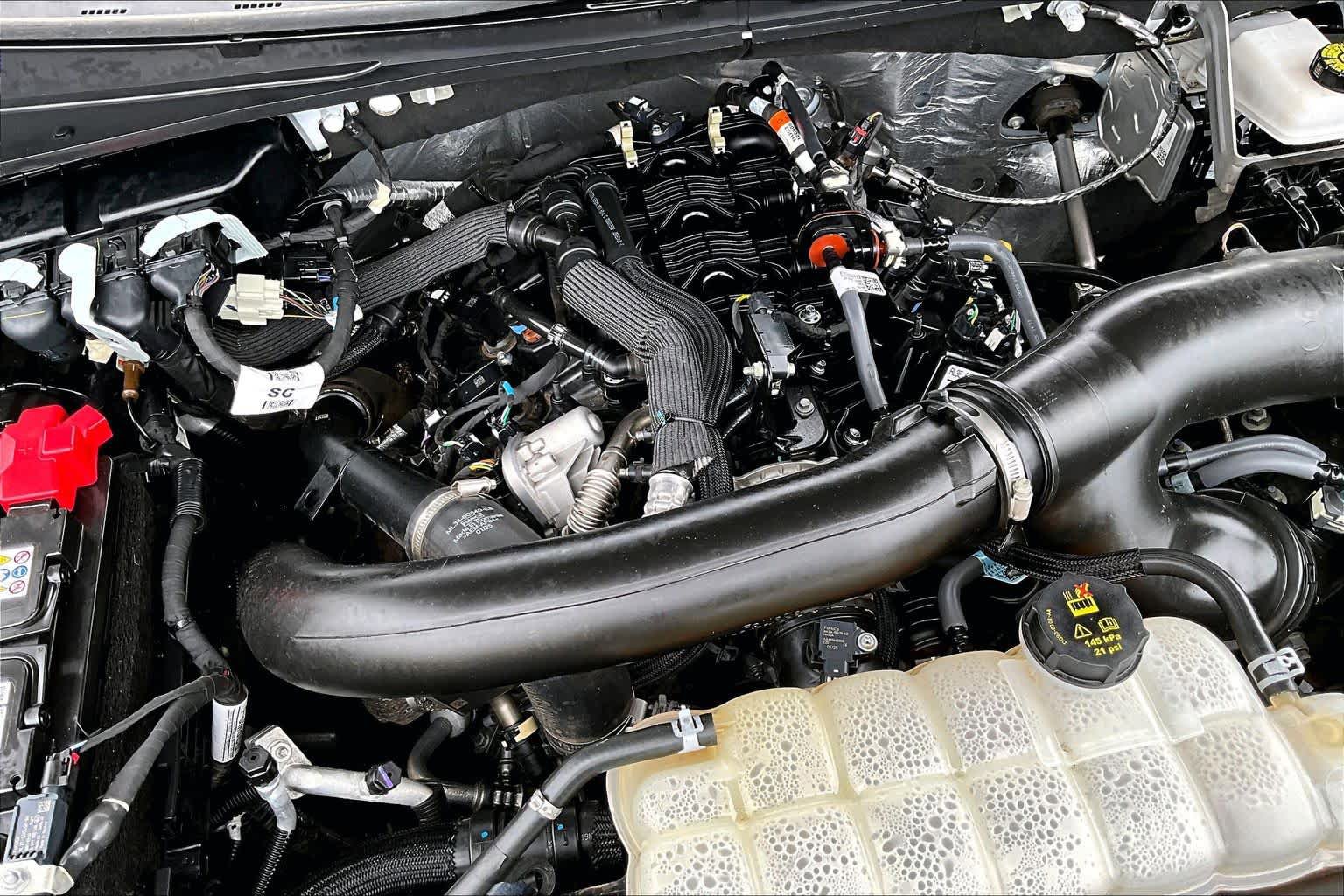 Used 2025 Ford Expedition Active RWD image 33