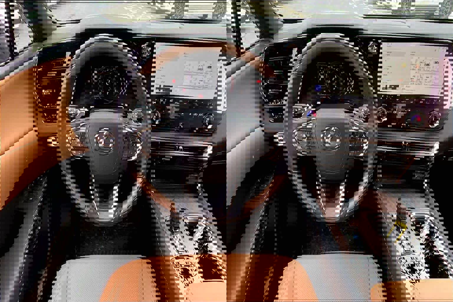 Certified 2023 Lexus RX 350 Premium w/ Accessory Package (Z1) image 6