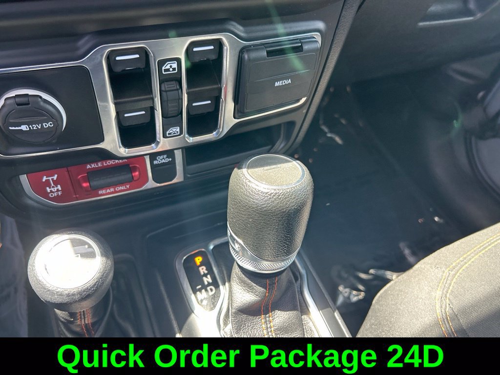 Used 2022 Jeep Gladiator Mojave w/ Trailer Tow Package AWD/4WD image 17