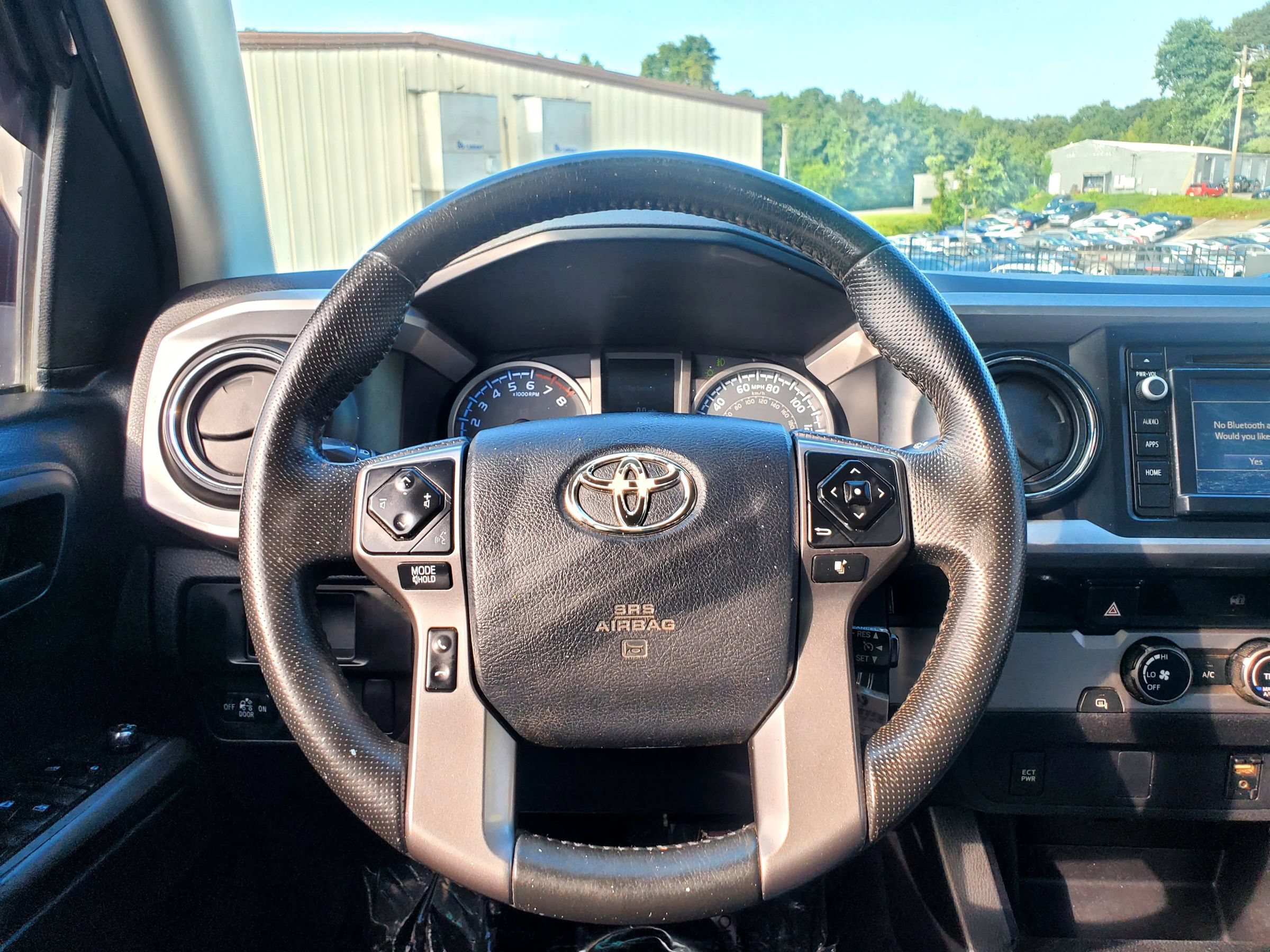 Used 2016 Toyota Tacoma SR5 w/ Towing Package RWD image 28