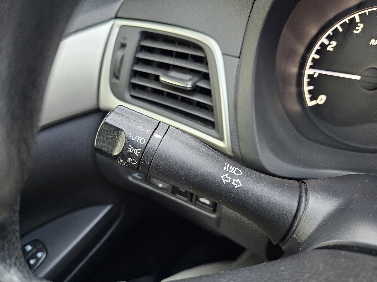 Used 2016 Nissan Sentra S image 42