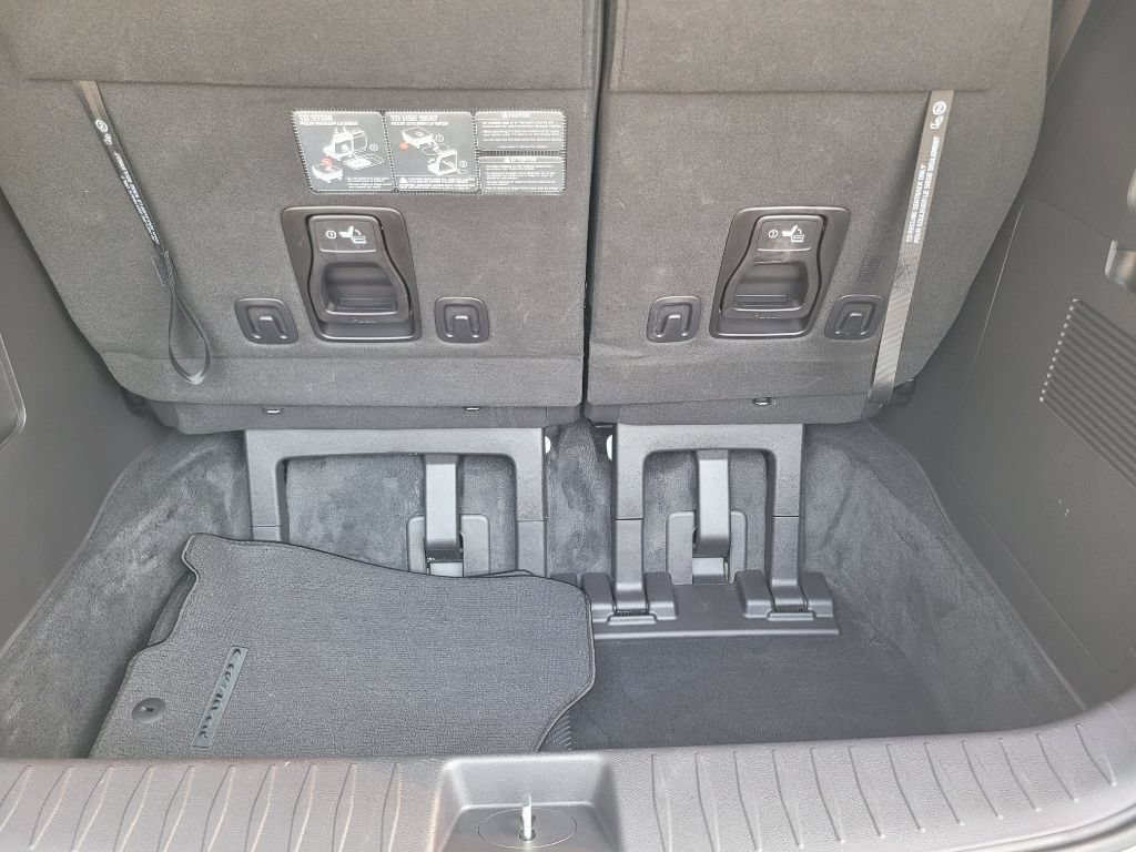 Used 2023 Kia Carnival SX Prestige FWD image 59