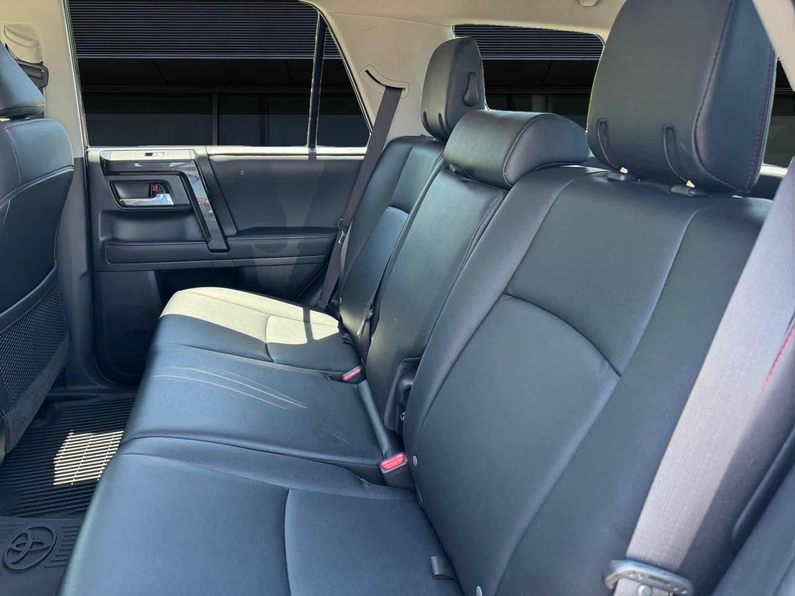 Used 2024 Toyota 4Runner TRD Off-Road Premium w/ Moonroof Package AWD/4WD image 16