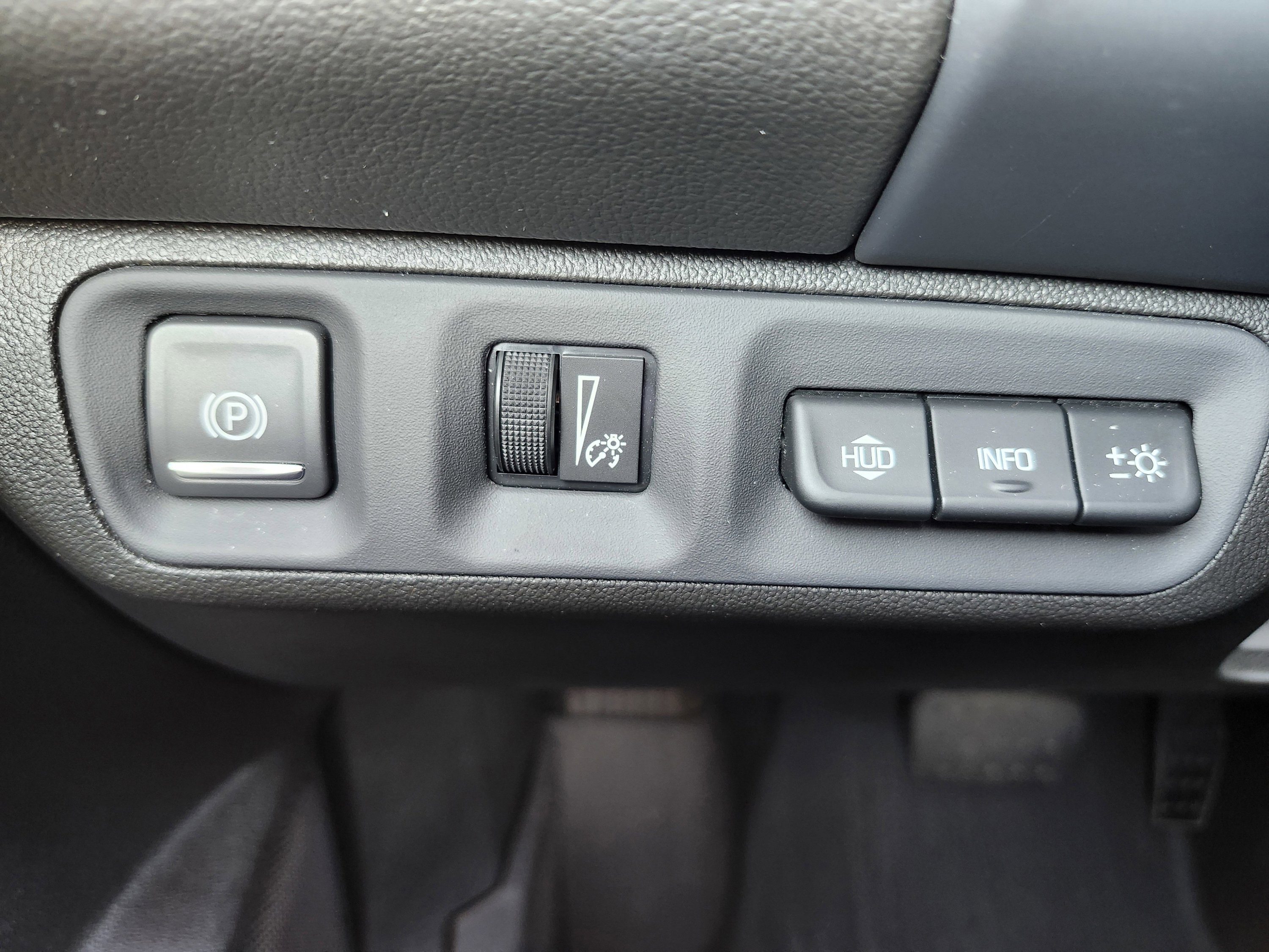 Used 2023 GMC Acadia Denali w/ Denali Ultimate Package image 12