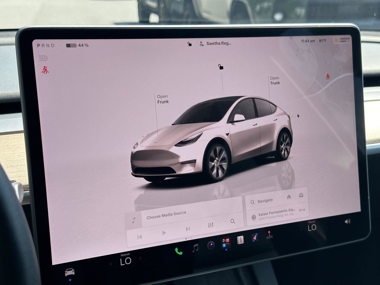 Used 2023 Tesla Model Y Long Range AWD/4WD image 12