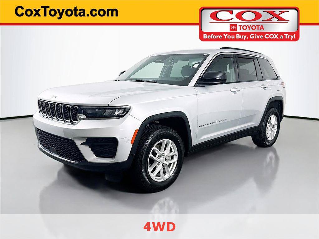 Used 2025 Jeep Grand Cherokee Laredo X w/ Luxury Tech Group I AWD/4WD image 1