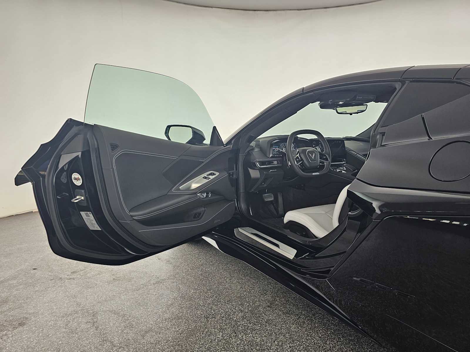 Used 2024 Chevrolet Corvette Z06 image 18