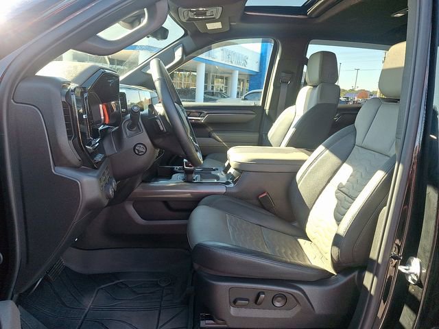 Used 2024 Chevrolet Silverado 1500 ZR2 w/ Technology Package image 13