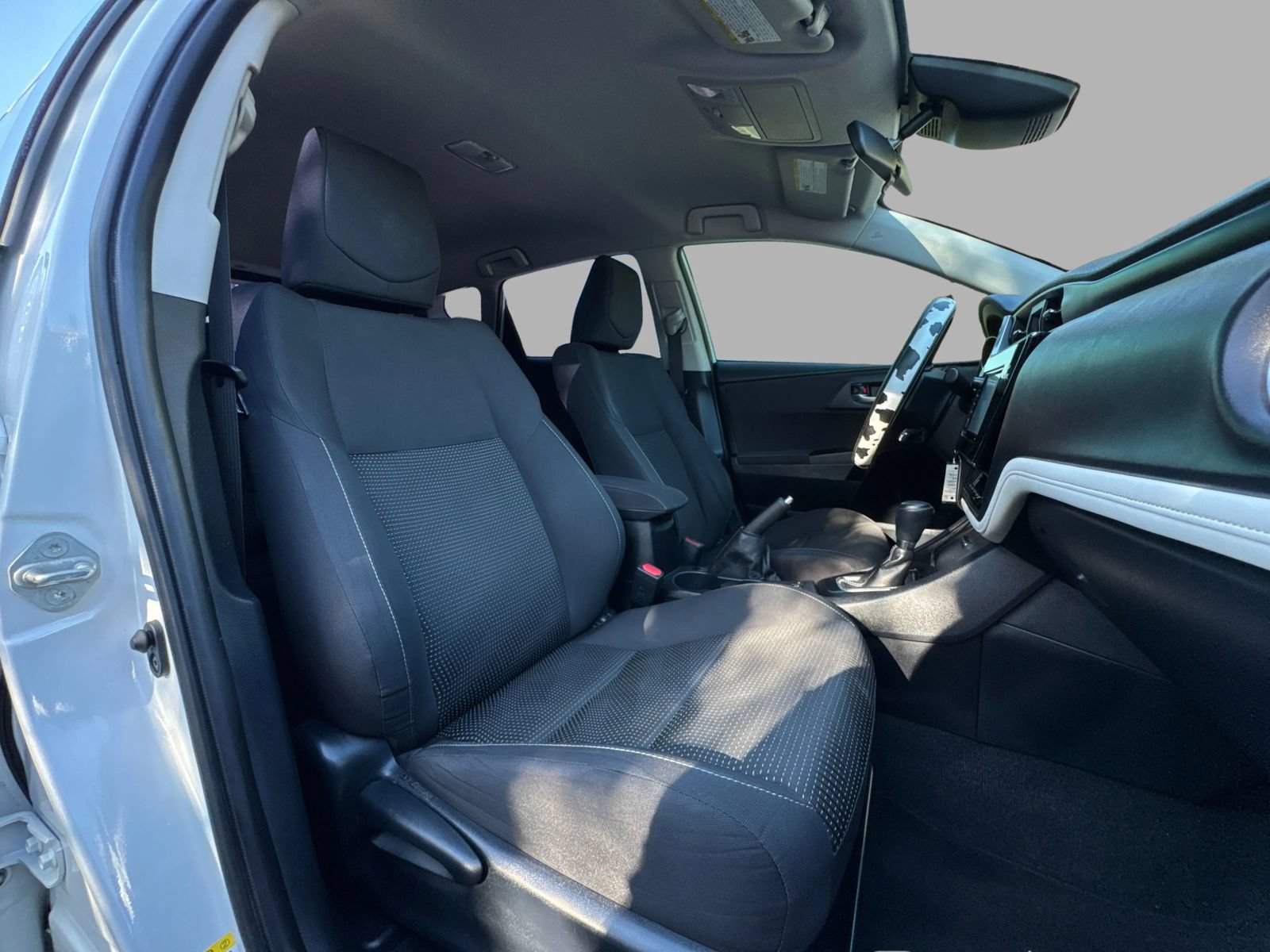 Used 2017 Toyota Corolla iM w/ Carpet Mat Package FWD image 44