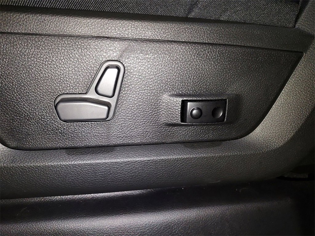 New 2026 RAM 2500 Laramie w/ Night Edition image 18