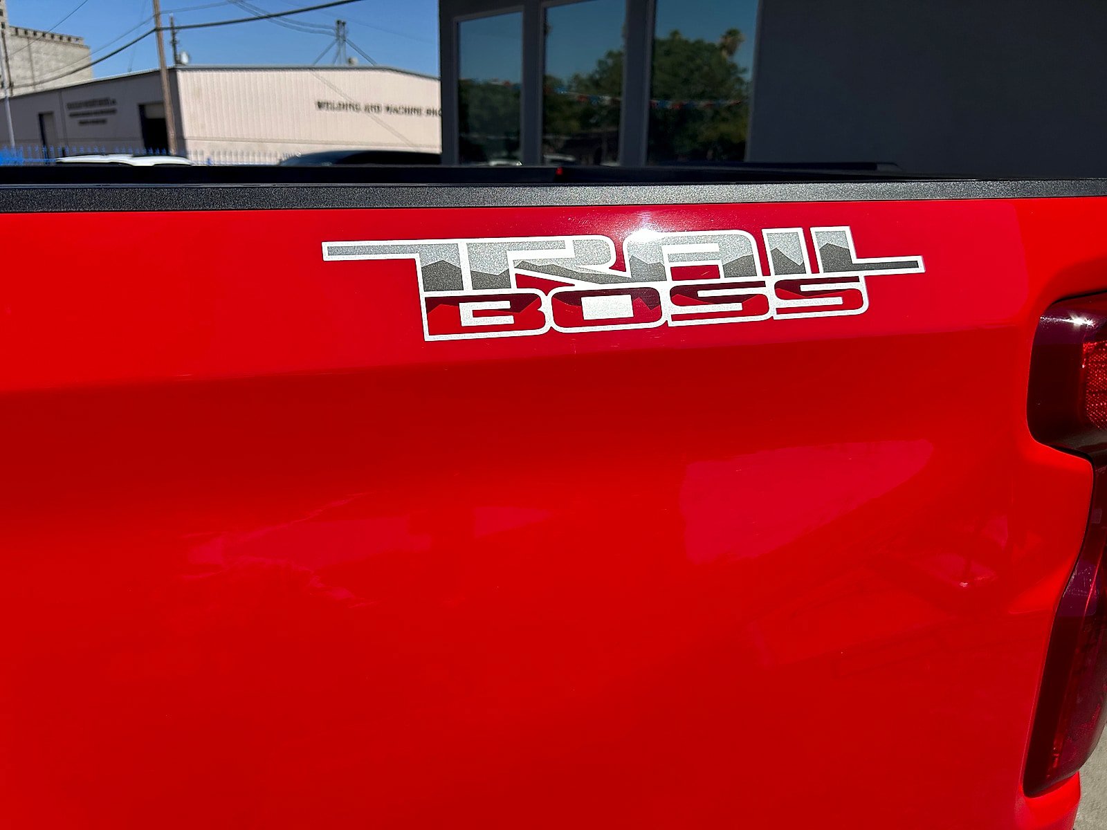 Used 2025 Chevrolet Silverado 1500 Custom Trail Boss AWD/4WD image 11