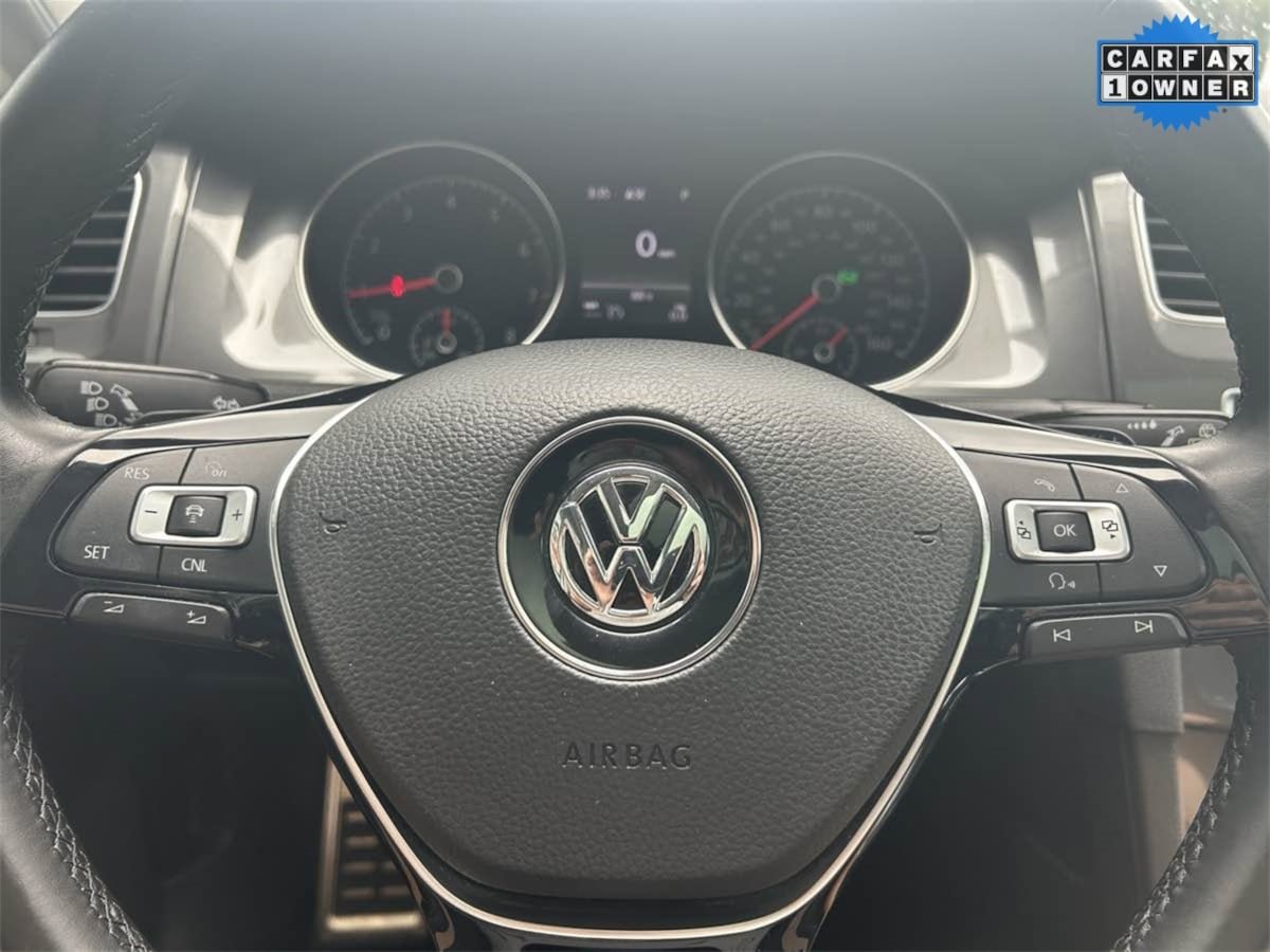 Used 2017 Volkswagen Golf Alltrack SE image 23