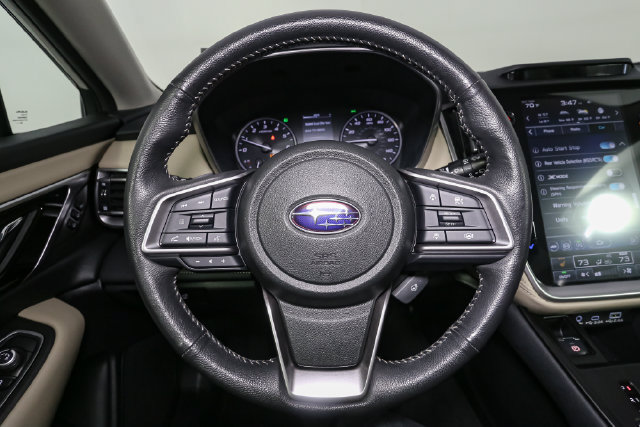 Used 2025 Subaru Outback Limited AWD/4WD image 34