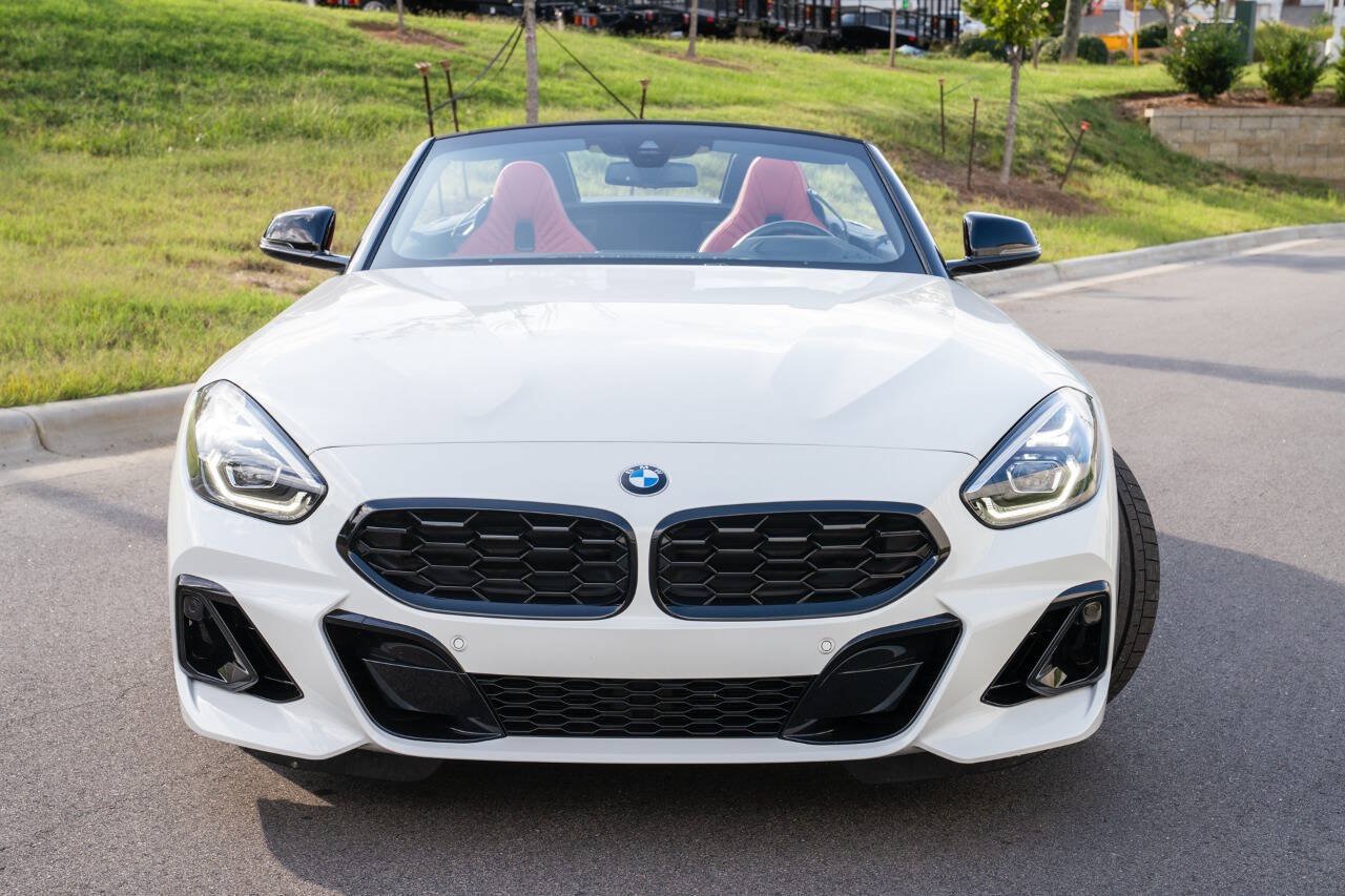 Used 2025 BMW Z4 M40i w/ Edition RWD image 6