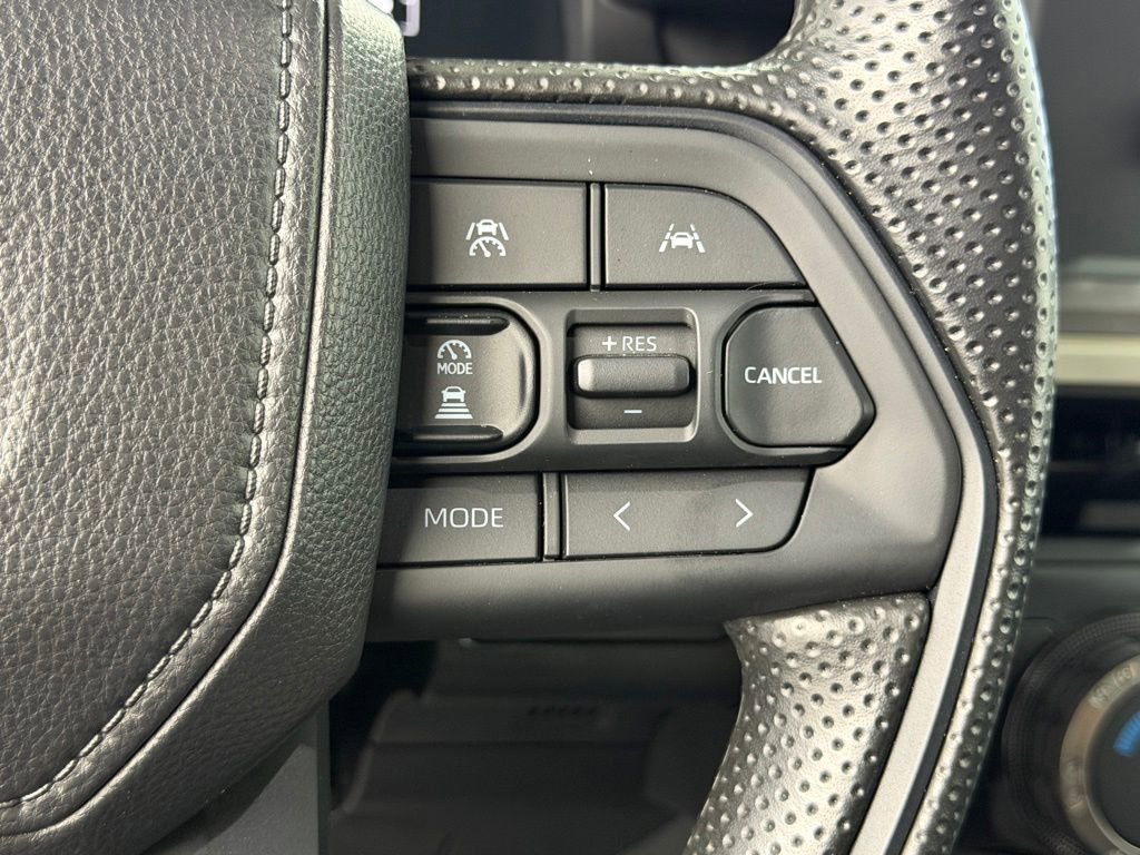 Certified 2026 Toyota Tacoma SR5 AWD/4WD image 25