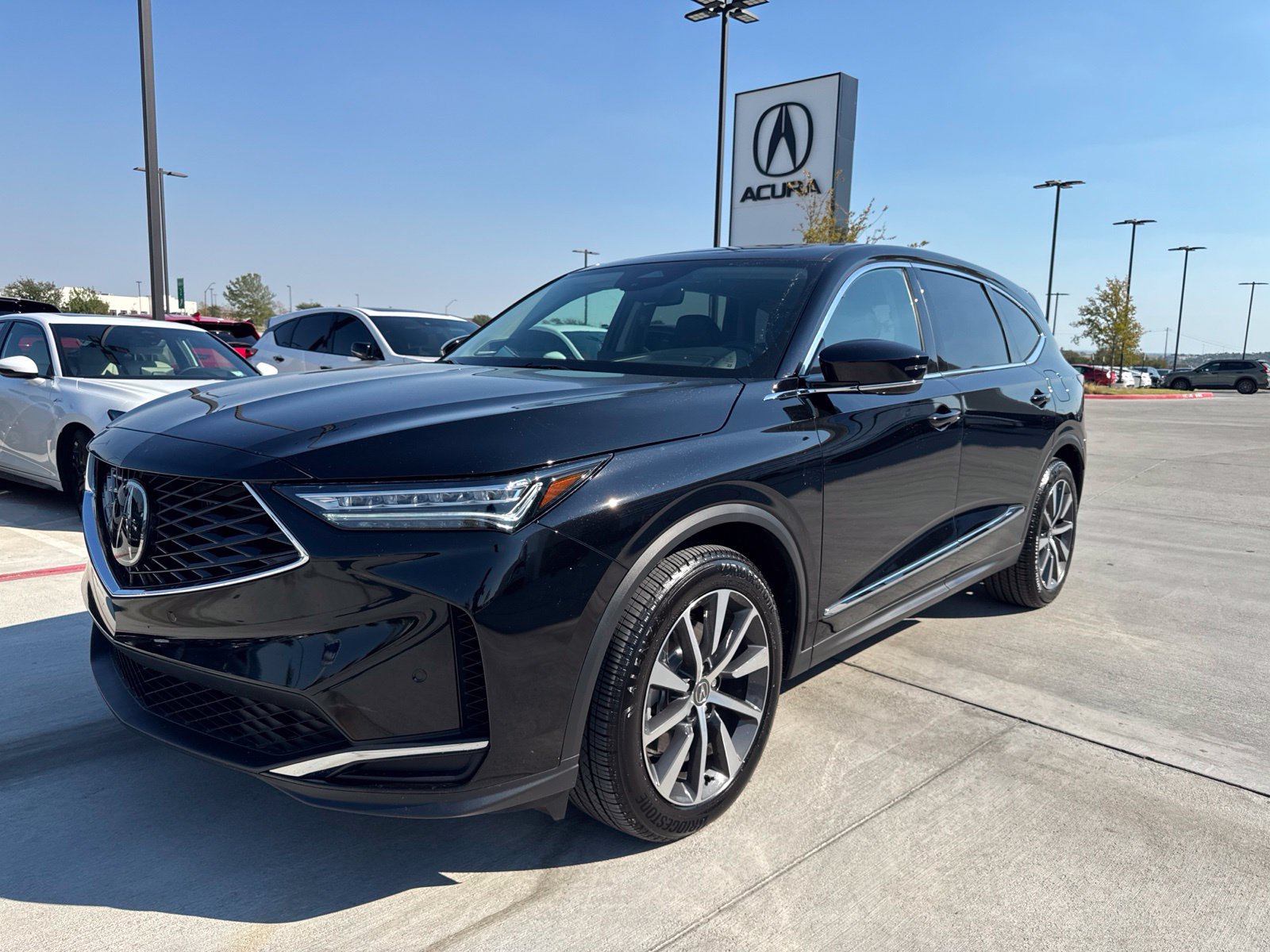 Used 2026 Acura MDX w/ Technology Package AWD/4WD image 4