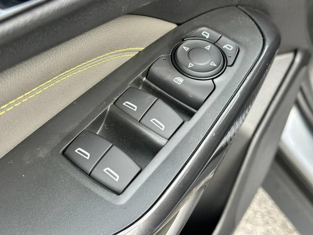 New 2026 Chevrolet Trax ACTIV w/ Sunroof Package FWD image 10