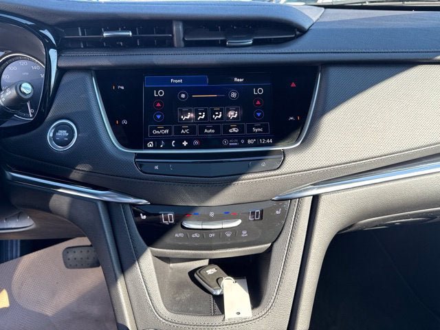 Used 2025 Cadillac XT6 Luxury FWD image 13