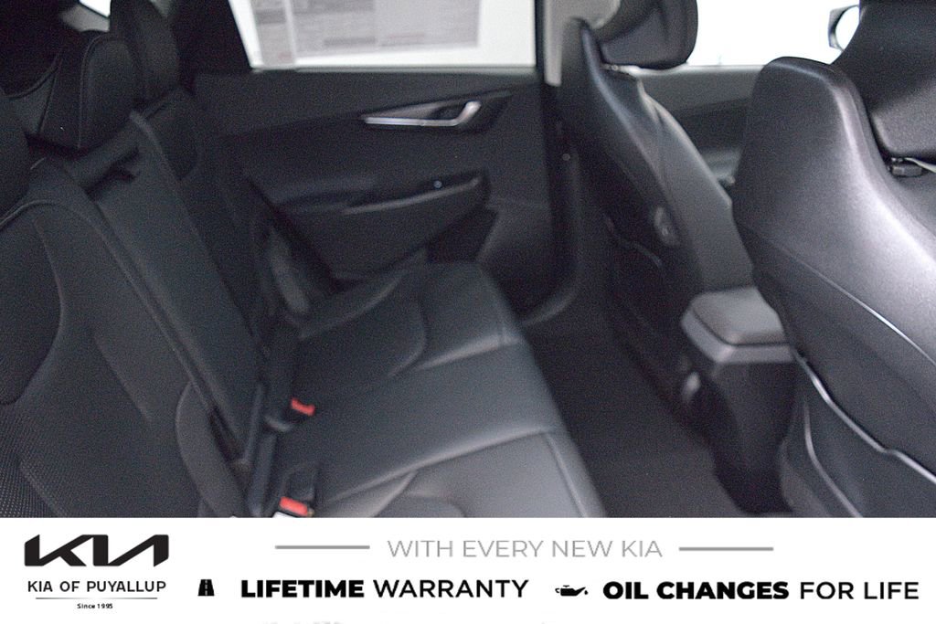 New 2025 Kia EV6 Wind image 14