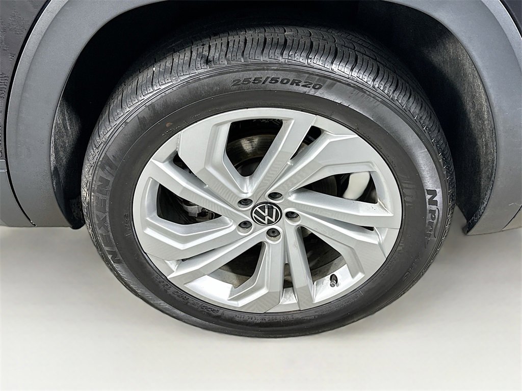 Used 2023 Volkswagen Atlas SE w/ Panoramic Sunroof Package image 24