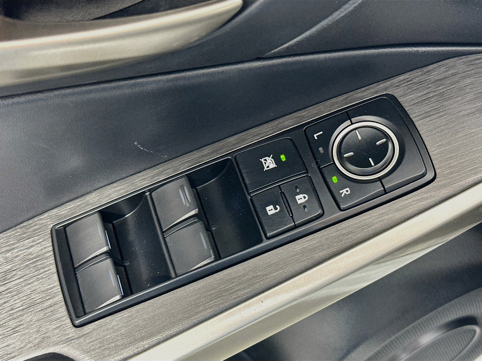 Used 2020 Lexus IS 300 F Sport w/ F Sport Package RWD image 17
