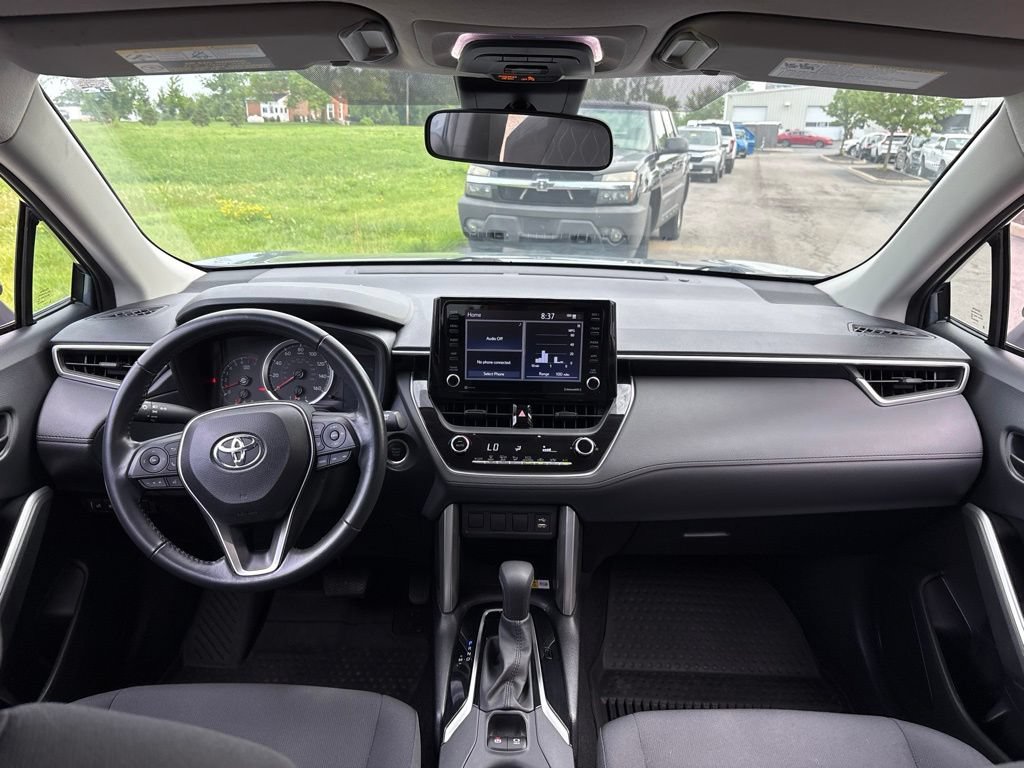 Used 2022 Toyota Corolla Cross LE AWD/4WD image 14