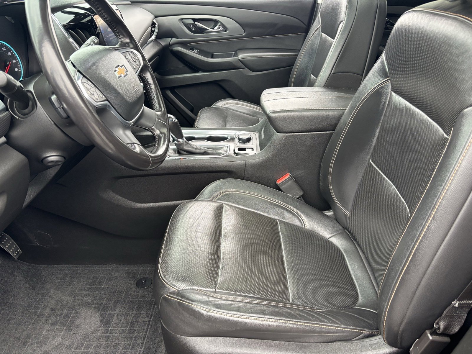 Used 2020 Chevrolet Traverse Premier w/ LPO, Floor Liner Package image 17